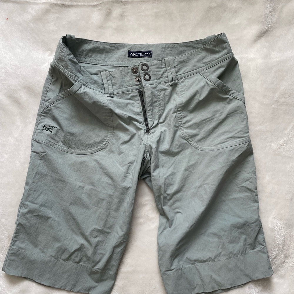 Arc'teryx Bermuda Shorts Lightweight Outdoor Essential